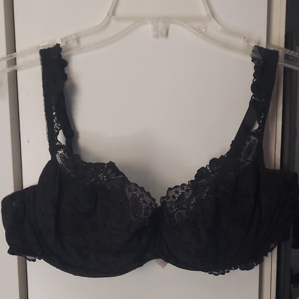 Victoria's Secret Black Lace Trim Bra